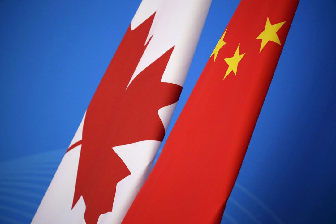 加拿大国土只比中国大一点儿，但这个却比中国大几十倍……